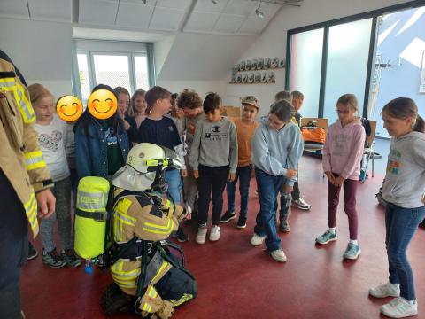 Die 3. Klasse zu Besuch bei der Feuerwehr